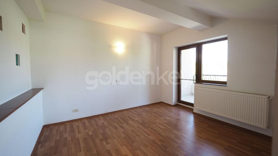 Vila cu 7 camere in complex rezidential