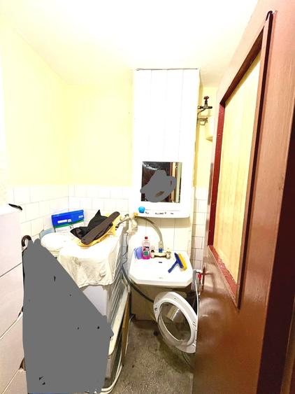 Apartament 3 camere 72mp zona Unitatea Militara 85000eur neg