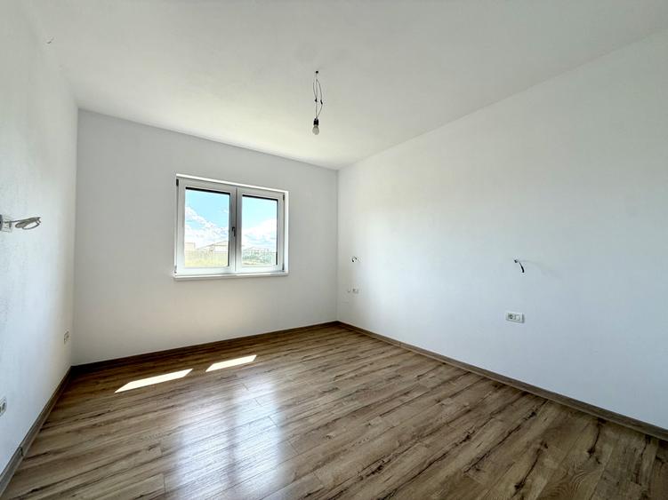 Casa individuala 4 camere, 125 mp utili, 623 mp teren - Dumbravita