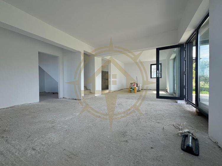 DOM00449 - Vila langa Padure Ciofliceni Finisaje la Alegere