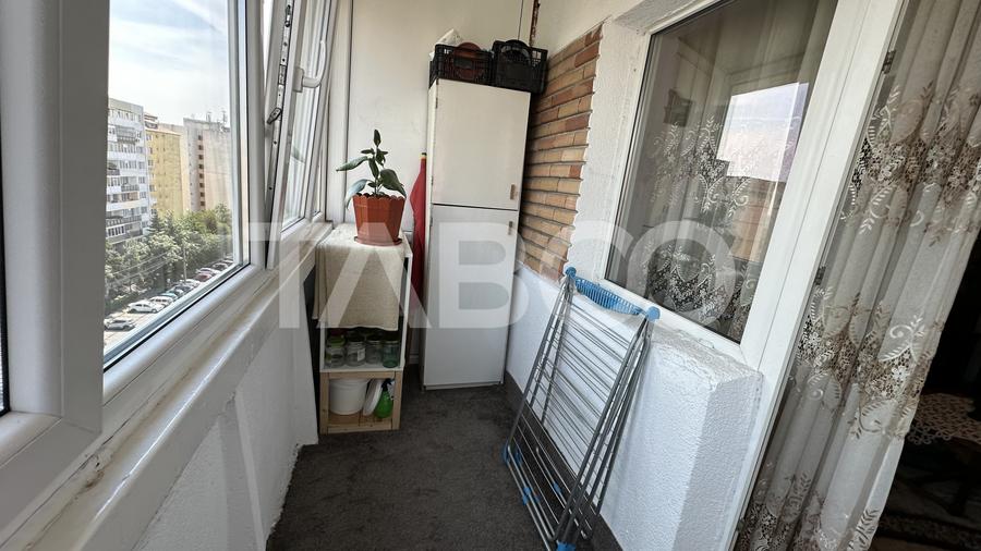 Apartament 4 camere 2 bai bloc cu lift pivnita Mihai Viteazul Sibiu