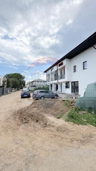 Casă / Vilă noua, arhitectura moderna, cu 4 camere de vânzare - 30