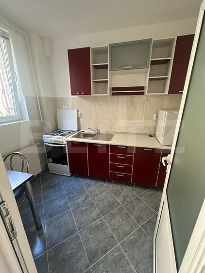 Spatiu Comercial,170 mp, zona UMF