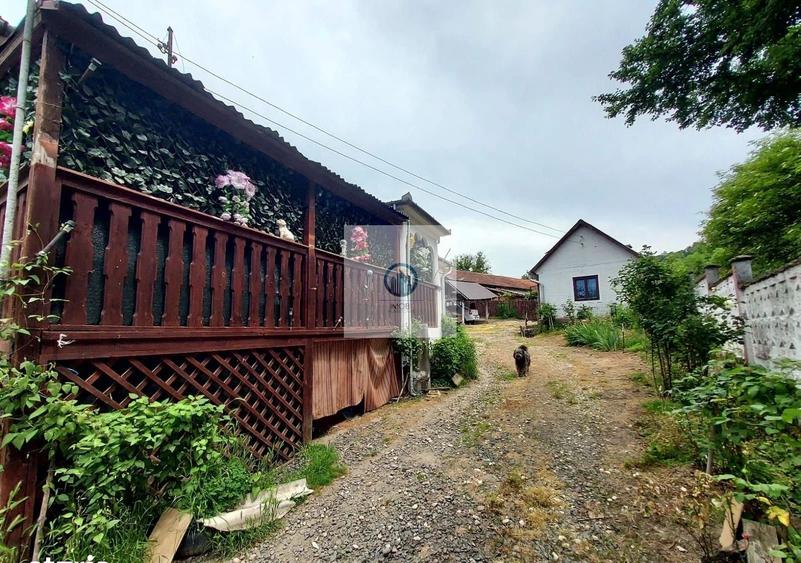 Casa renovata cu teren 7000mp la 19 km de Deva – Sat Nojag, Hunedoara