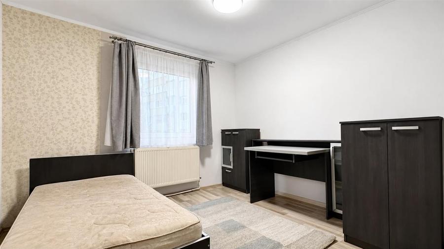 Apartament 3 camere balcon etaj 1 zona Mihai Viteazu