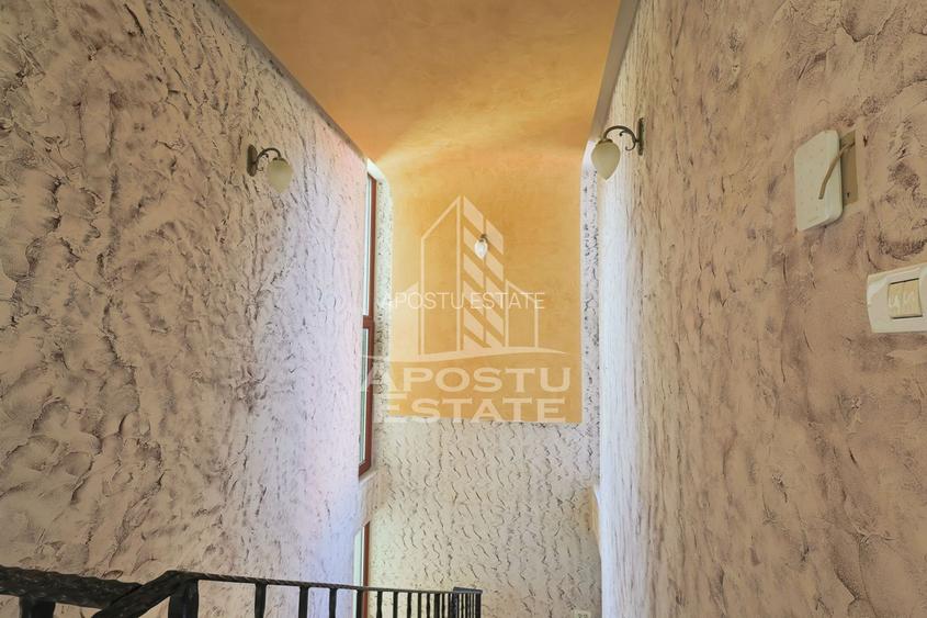 Casa moderna cu 6 camere in Dumbravita