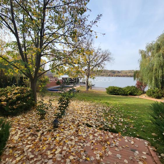 Vila lac snagov in cea mai buna portiune a lacului, ponton, garaj barca, piscina - 30