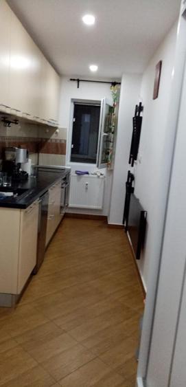 Drumul Taberei - 1 Mai - Tramvaiul 41, 42 mp., an 1982, decomandata, renovata