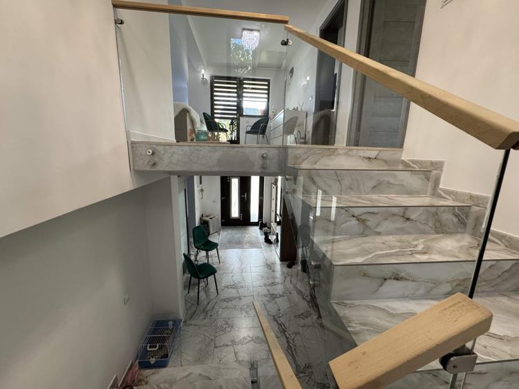 Vila P+M,GARAJ, T=741 mp,D=28m,an 2019,zona centrala-Palat de Justitie