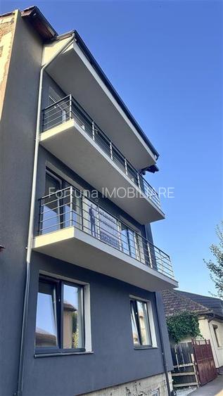 Apartament 3 camere bloc vila - 75 mp + parcare - Tractorul 137500 euro - 4