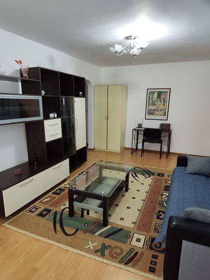 Apartament 2 camere , etajul1, Micro 19
