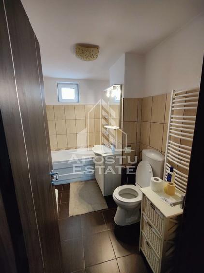 Apartament cu 4 camere, decomandat, 96 mp utili , zona Girocului