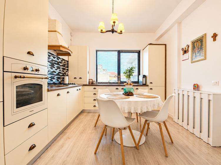 Palazu Mare Duplex Premium 4 Camere  Mobilat și Utilat  Curte 2 Parcări - 10