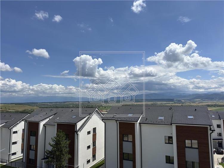 Ap. 3 camere, decomandat, jaluzele electrice - 2 bai - la cheie