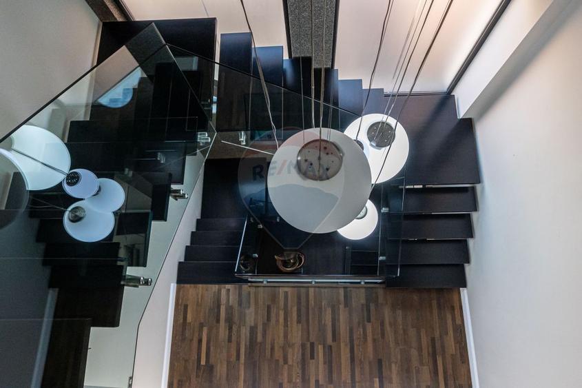 Vilă premium P+1+M, teren 1.216 mp – Faleza Sud, Constanța