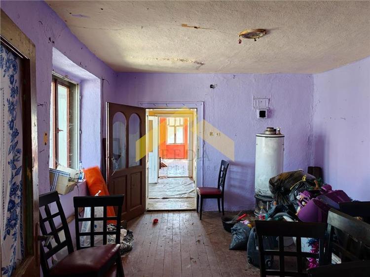 Casa de vanzare la sol in localitatea Felnac