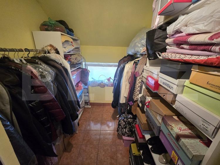 Casa impunatoare si spatioasa, 9 camere, zona Alba-Micesti