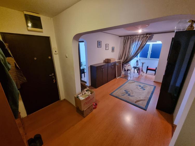Apartament 4 camere zona Inel 2