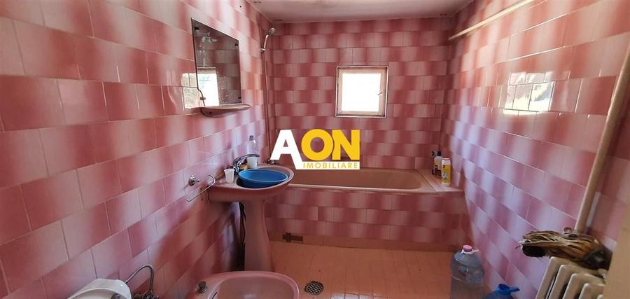 Apartament la casa, 4 camere, 114 mp si teren 228 mp teren