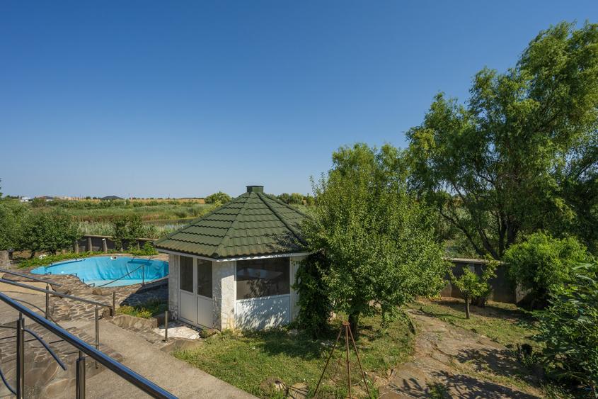 Corbeanca-Laguna Albastra, vila cu piscina, deschidere la lac, comision 0