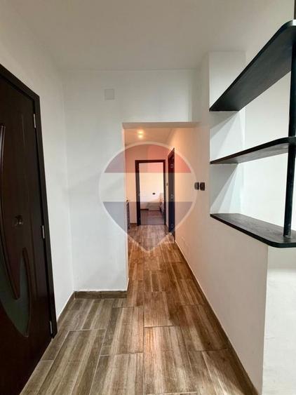 Apartament cu 2 camere de vânzare în zona Gara