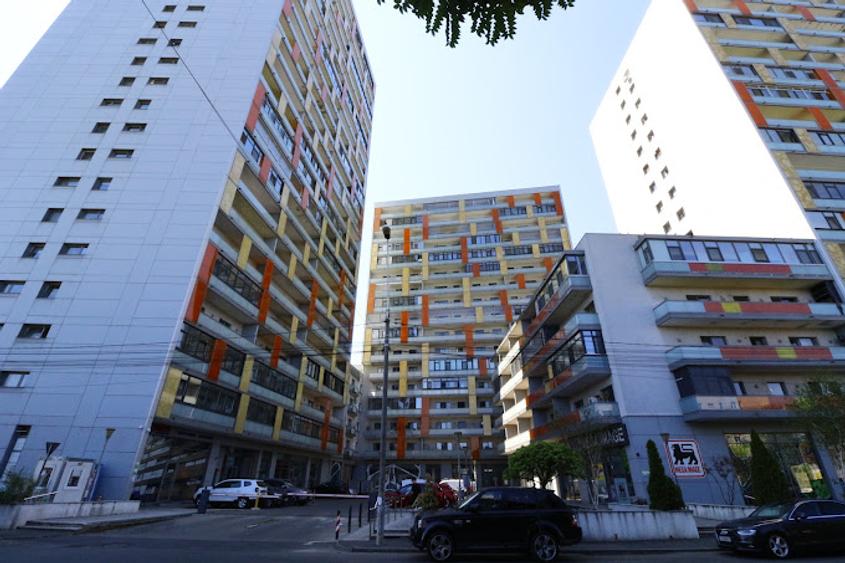 Apartament 3 cam, mobilat si utilat, paza, living de 28 mp, București, Dna Ghica