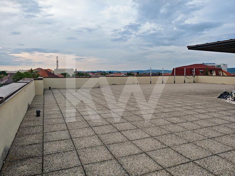 Spațiu de birouri luminos și modular – perfect pentru echipa ta!
