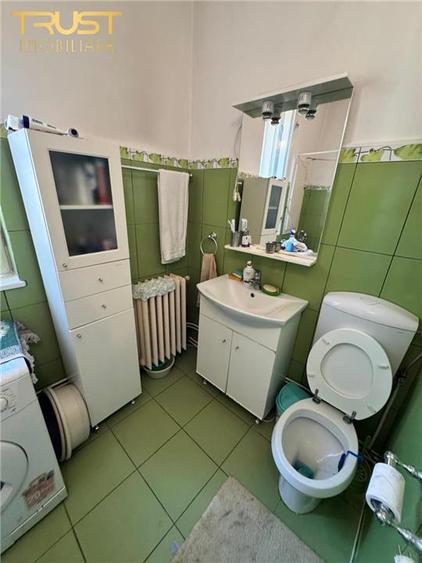Casa de vanzare l 1040 MP Curte l Front 35 MP l Grigorescu