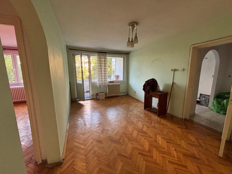 De vanzare apartament 2 camere in Tudor