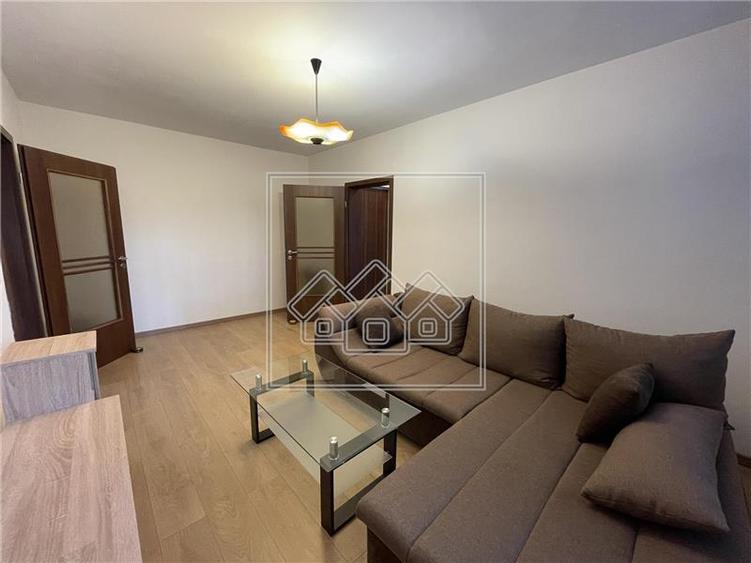 Apartament 2 camere de închiriat, 65 mp, etaj 1, lift - Hipodrom