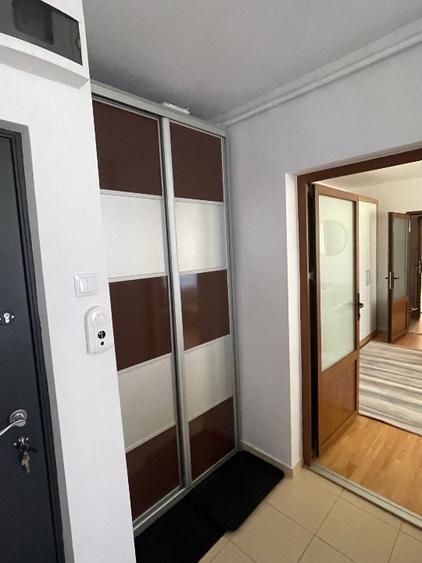 Proprietar,ofer spre închirierea apartament 3 camere in Piata Teatrului,langa ma