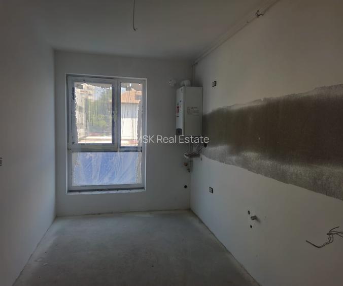 4  camere/bloc  nou/zona Centrul  Comercial  Grand  Arena/comision 0  cumparator - 4