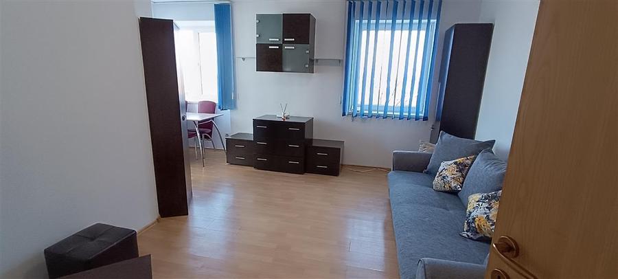 Inchiriere garsoniera in bloc nou, zona Garii