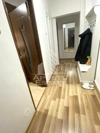 Apartartament, cu 2 camere, de inchiriat, in zona Intim, Arad.