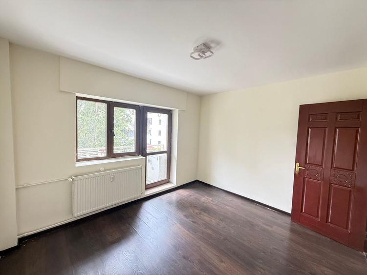 Vanzare apartament 4 camere Bld. Unirii - Fantani Bucuresti