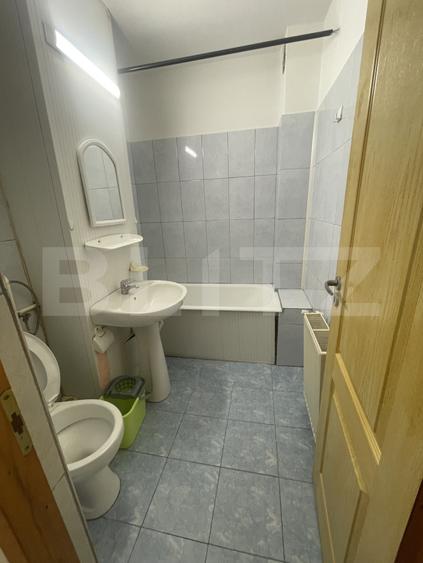 Garsoniera de vanzare, 30 mp, etaj 3, zona Centrala