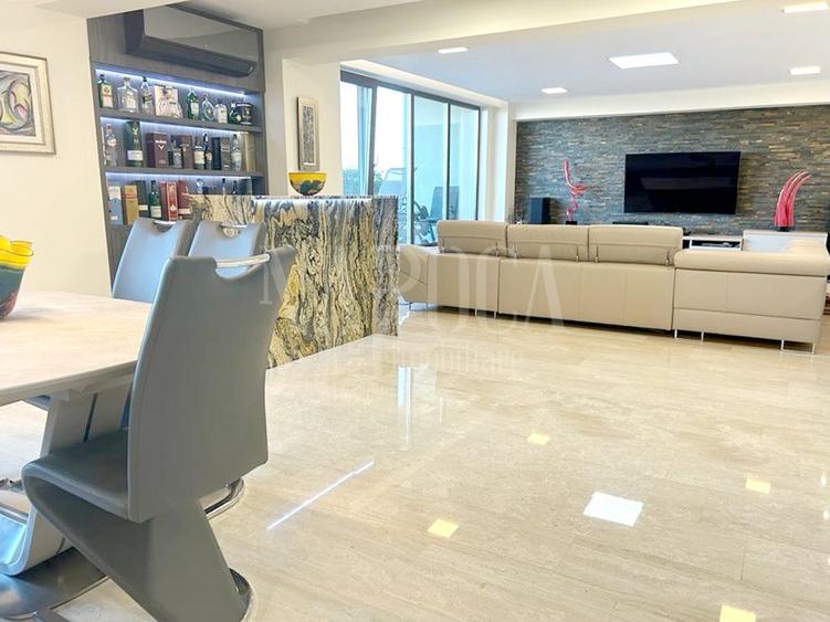 Apartament 3 camere de vanzare in Nufarul Oradea, Oradea