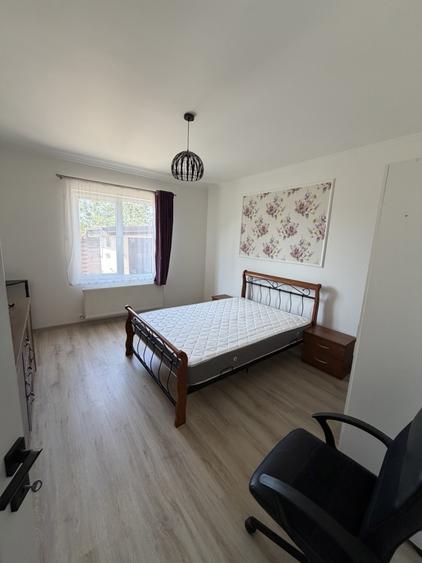 Domnești, casa pe parter, 400mp, 117mp utili, 3 camere, mobilată și utilată