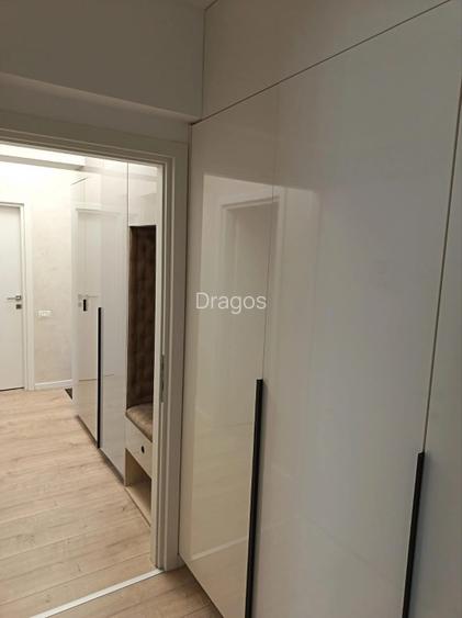Apartament de 3 camere de vânzare - 8