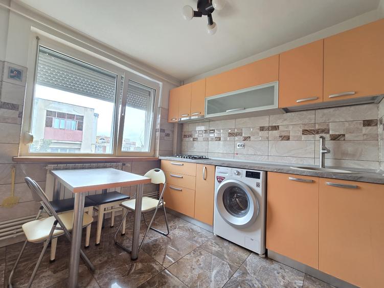 Apartament 3 camere Mazepa 1 ETAJ 3