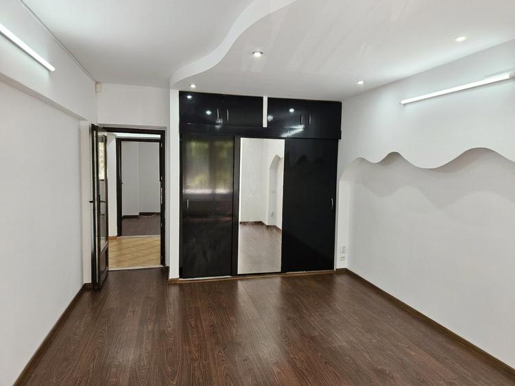 Apartament 3 camere decomandat pe Octavian Goga 23 bl. M106