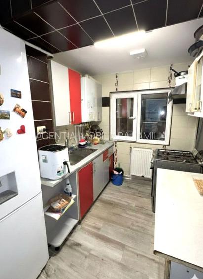 Etaj 8/10 | 78 mp total | 75.000 € negociabil - 6