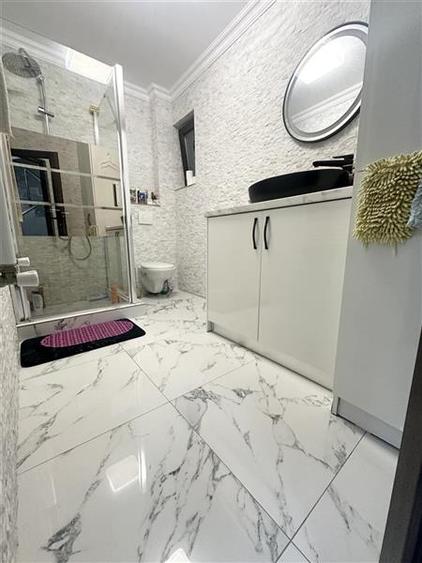Casa de 300 mp, amplasata pe teren de 500 mp, Mamaia Nord