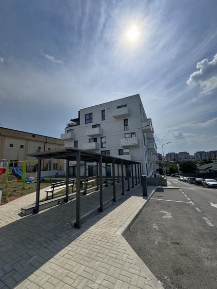 Apartament cu 2 camere | parcare | Frunzisului