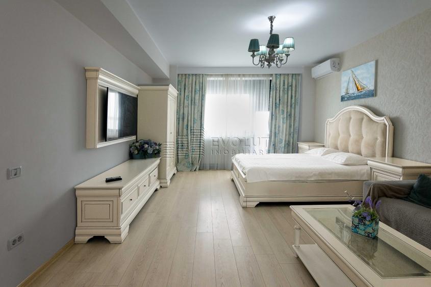 Mamaia Central- apartament 3 camere frontal lac