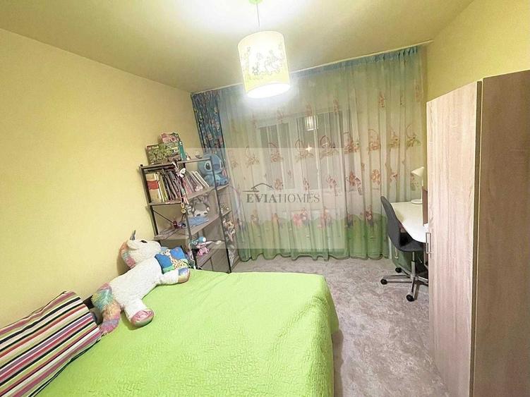 3 camere decomandate/ etaj 1 / Zona Parc Observator
