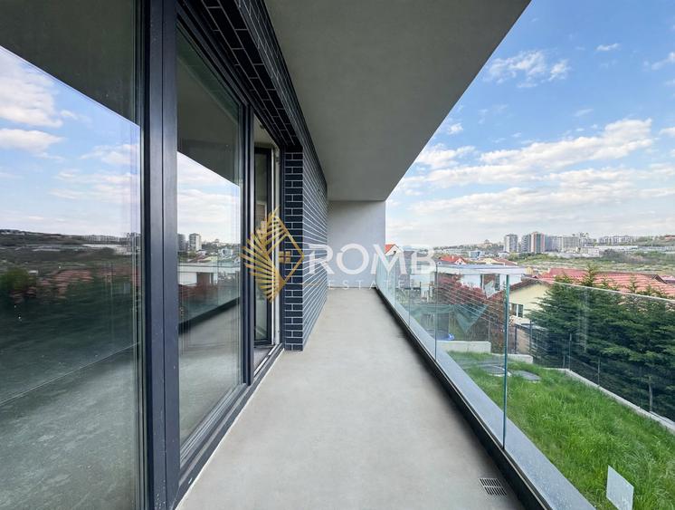Apartament pe două niveluri, 60 mp, teren 360 mp, zona Edgar Quinet