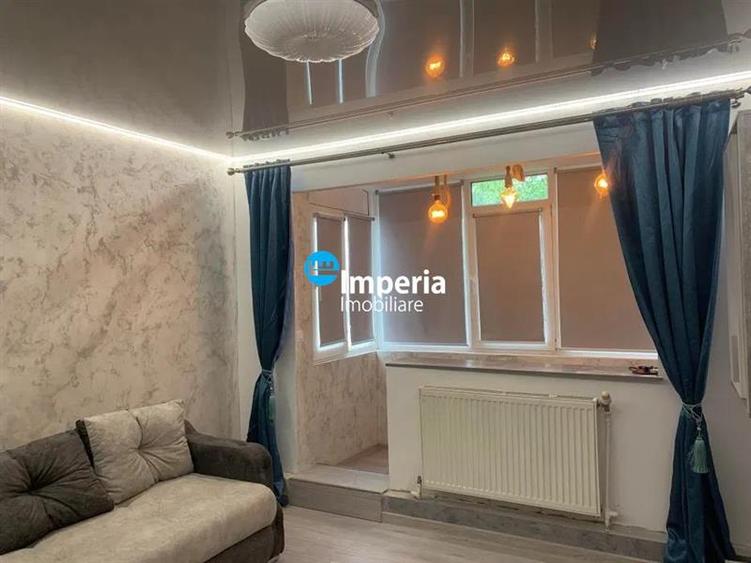 Apartament 2 cam, semi - decomandat, de vanzare zona Tatarasi - Dispecer