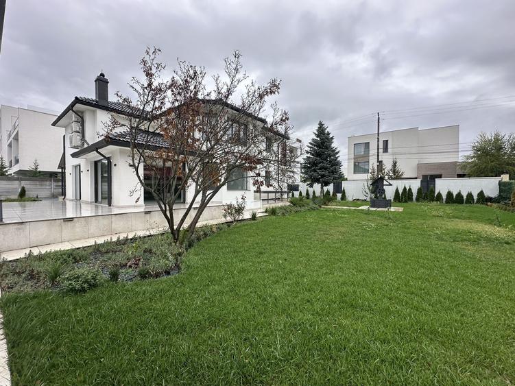 VIla S+P+1+M | Teren de 1000mp | Lift Interior | Finisata Complet