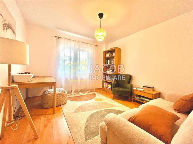 Spatiu birouri, partial mobilat, zona Ana Ipatescu - Bistrita Lac, str. 1 Mai -